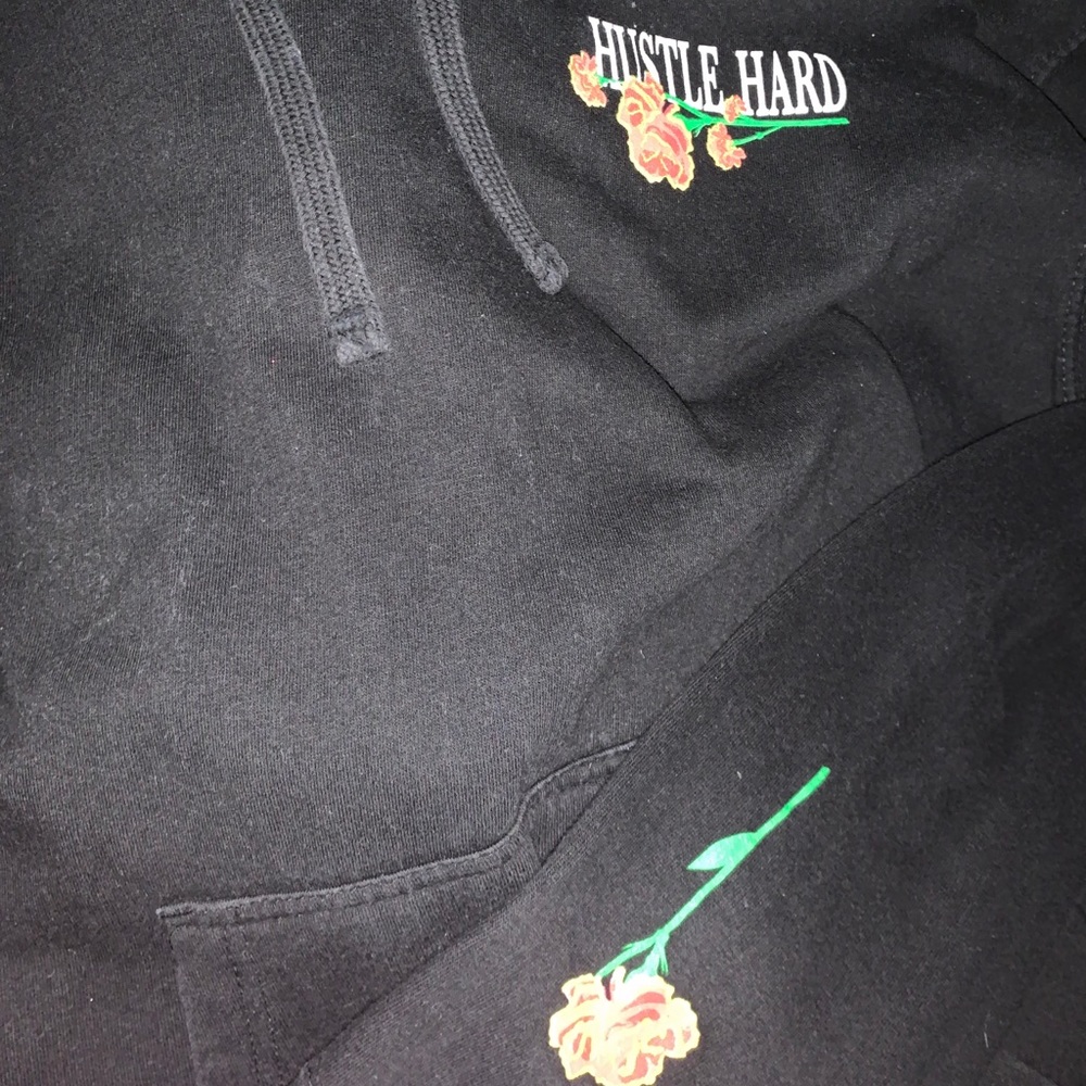 Tillys black hoodie